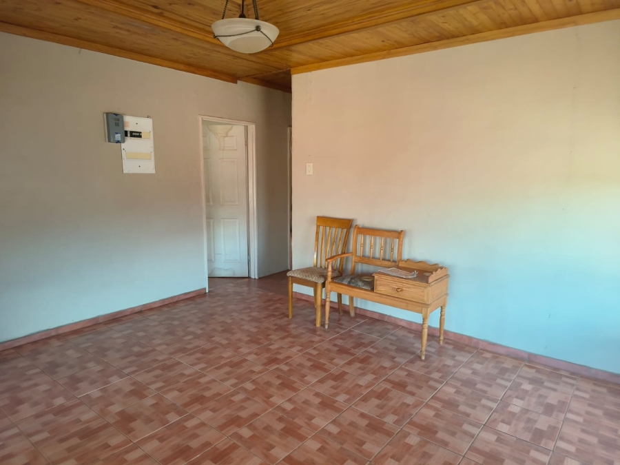 To Let 3 Bedroom Property for Rent in Jouberton North West